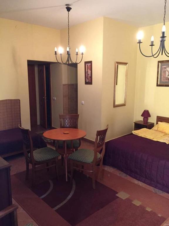 Arany Elefant Szallashely Hotel Strigoniu Cameră foto